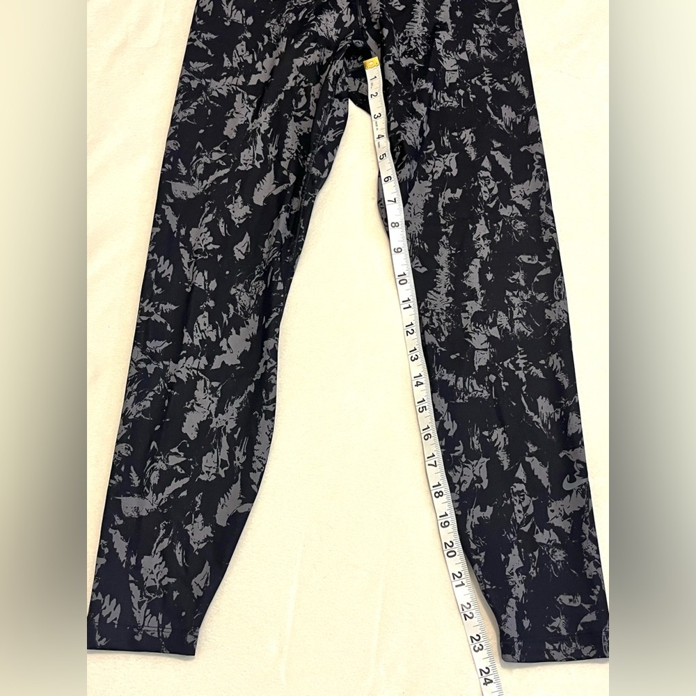 Nike One Women’s Dri-Fit High- Waisted 7/8 Length Charcoal & Black Leggings - Picture 14 of 16